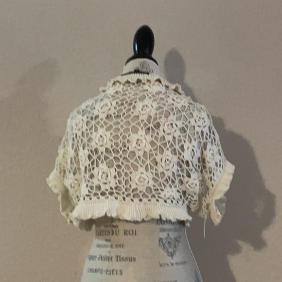 Crochet Shell with beading - Picture 2 of 2